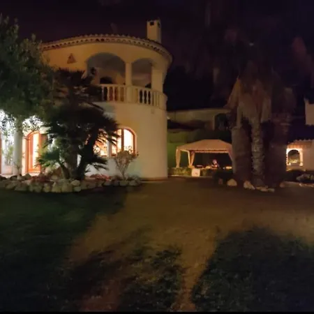 Casa Amic בית נופש *